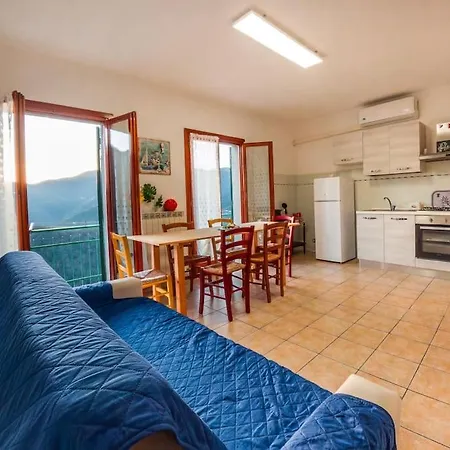The Olive Trees- Jacuzzi-garden-wifi-barbecue-parking Casa vacanze