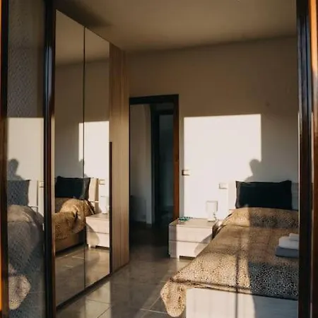 Holiday home The Olive Trees- Jacuzzi-garden-wifi-barbecue-parking *